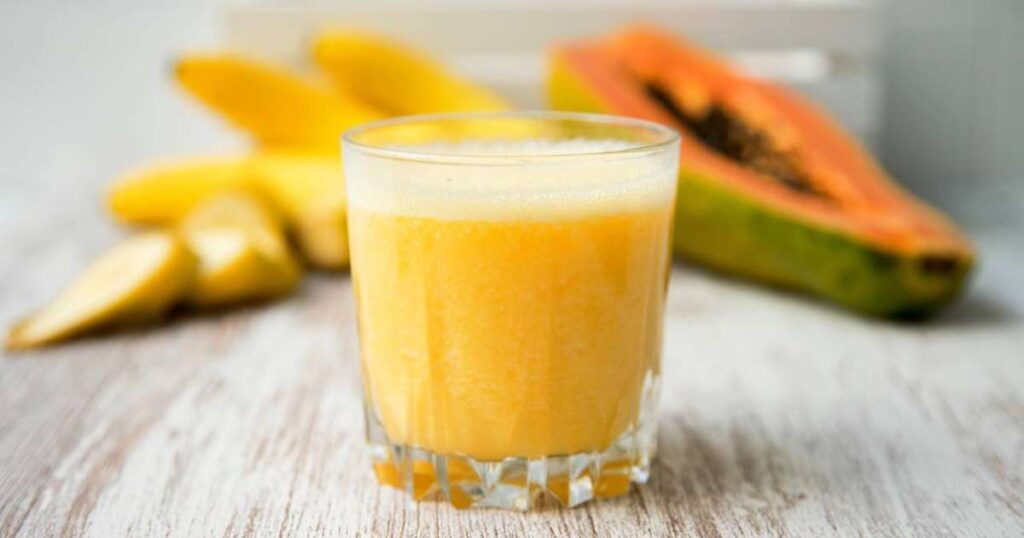 Comparação entre vitamina de mamão e vitamina de abacate